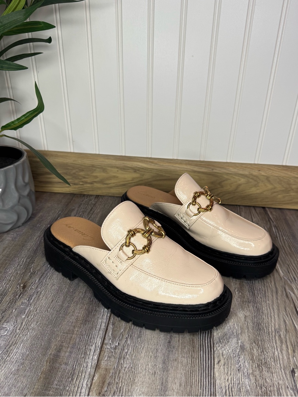 Circus NY by Sam Edelman Womens Light Pink with Gold Evangeline Heeled Mule 8